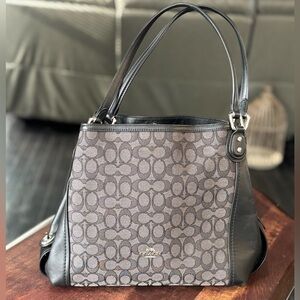 Coach Edie Shoulder Bag 31 in Signature Jacquard.